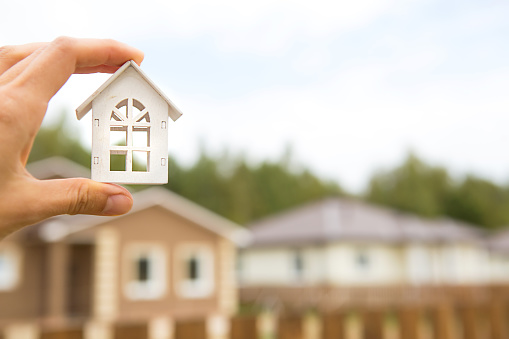 What Every Salesperson Know About the Present Housing Situation